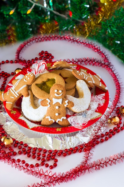 Kerstcadeau. Zelfgemaakte Xmas Cookies Gingerbread Man.