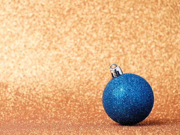 Kerstdecoraties op een glitter achtergrond