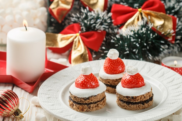 Kerstdessert van peperkoek