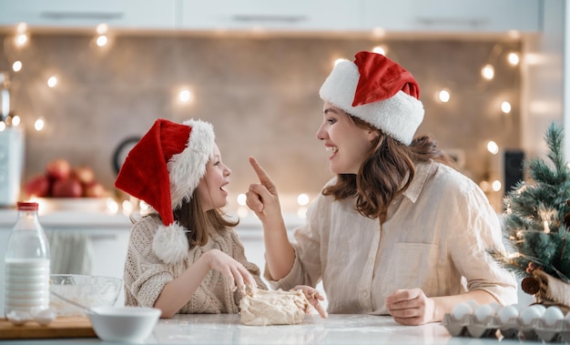 Kerstkoekjes koken