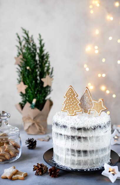 Kerstmiscake met peperkoekkoekjes