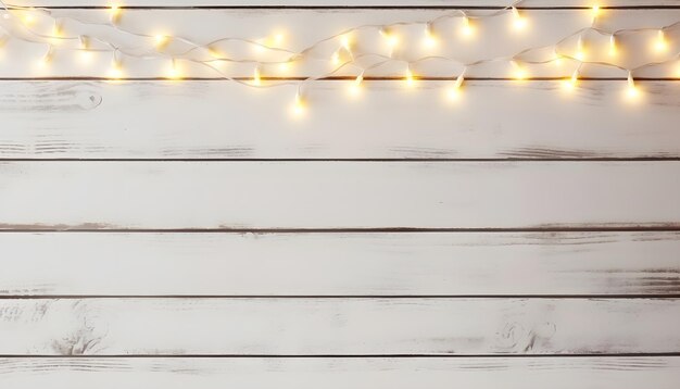 Kerstverlichting op witte houten tafel achtergrond bovenaanzicht daglicht