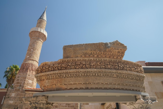 Moschea kesik minare ad antalya turkiye