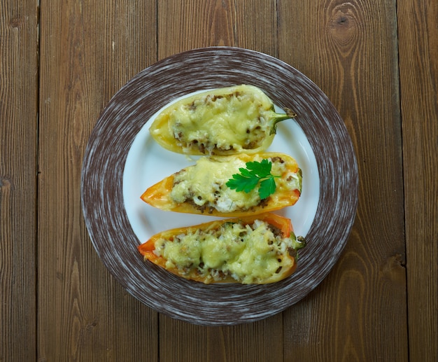 Kestaneli Dolma Biber - mediterranean stuffed red bell peppers