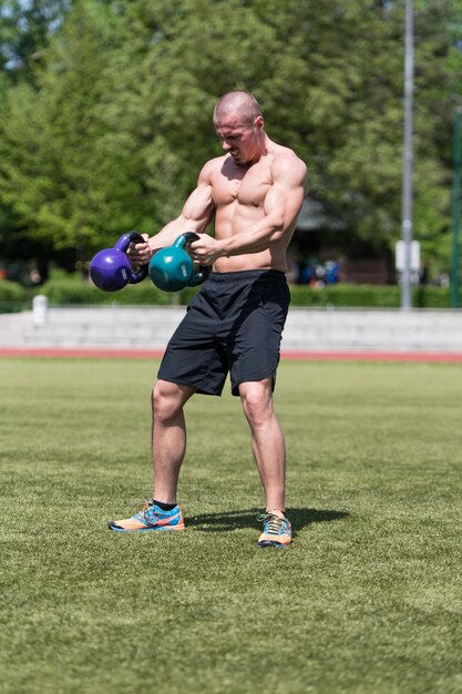 Kettle Bell Oefening Buiten