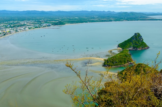 Khao Lom Muak bij de provincie Thailand van Prachuap Khiri Khan