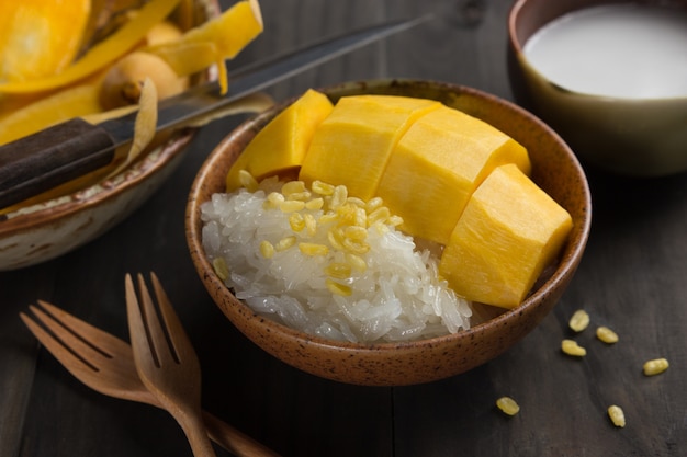 Khao niew ma muang, mango e riso appiccicoso