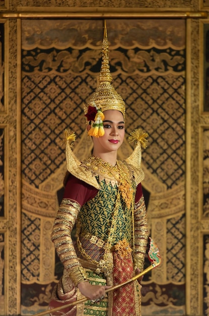 Khon Is a classical Thai dance in mask Except for this characters
