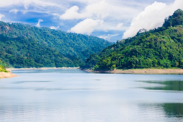 Khun dan prakan chon dam