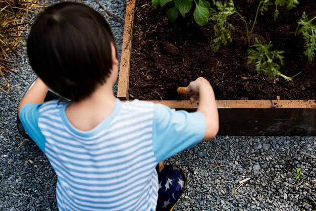 Kid in a garden experience and idea