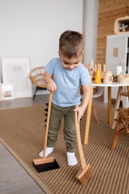 Photo kid playing in their room