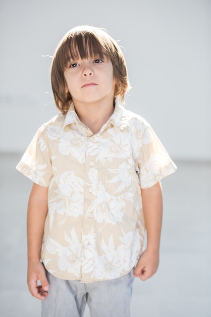 写真 子供のポーズ