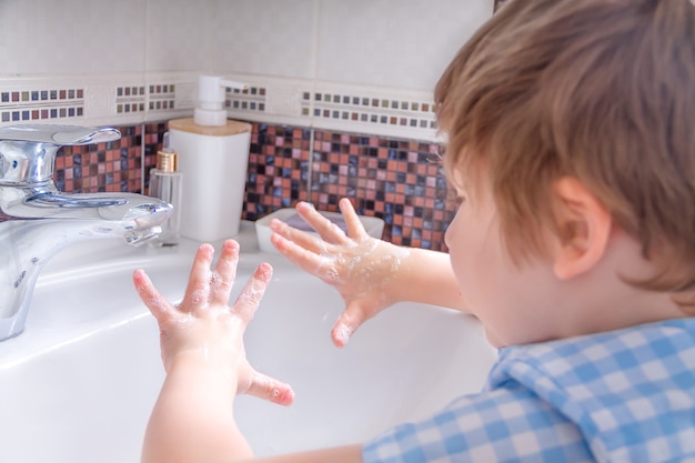 Kid Wash hands