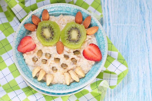 Kids breakfast porridge