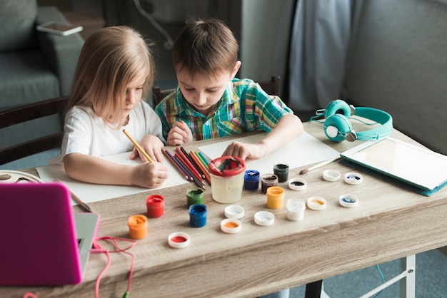 Kids painting