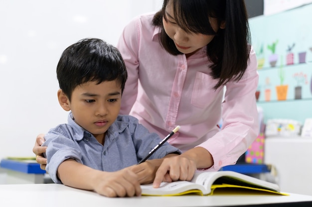 学校の子供たち