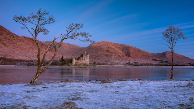 Kilchurn castle looking over loch awe in the scottish highlands