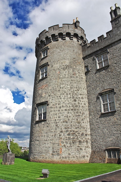 Foto kilkenny castle, het vintage fort, ierland