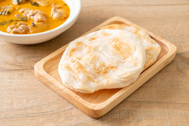 Kip kerriesoep met roti