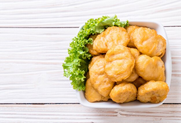 Kipnuggets met saus