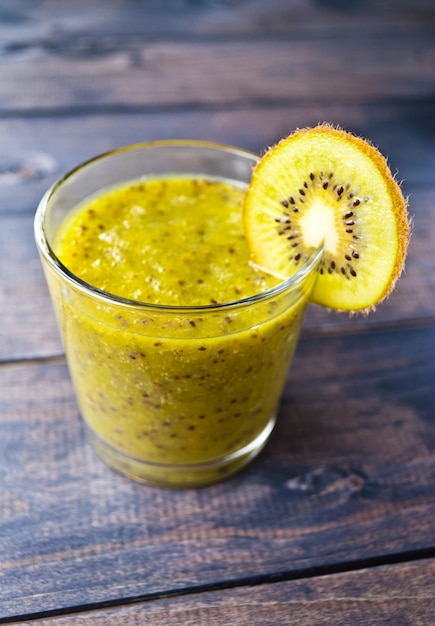 Kiwi fruit smoothie