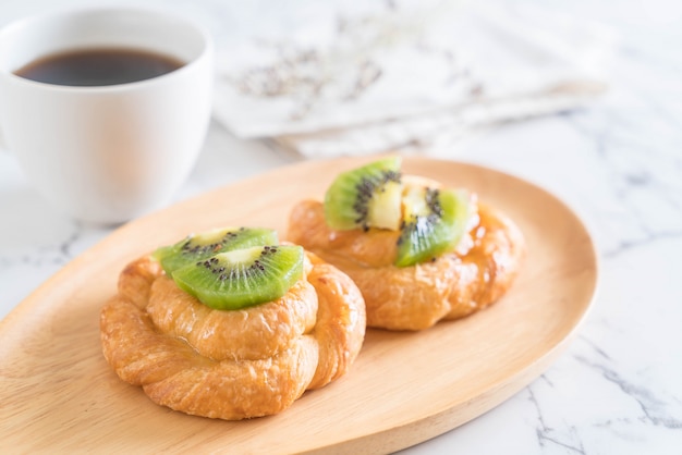 kiwi pie on plate