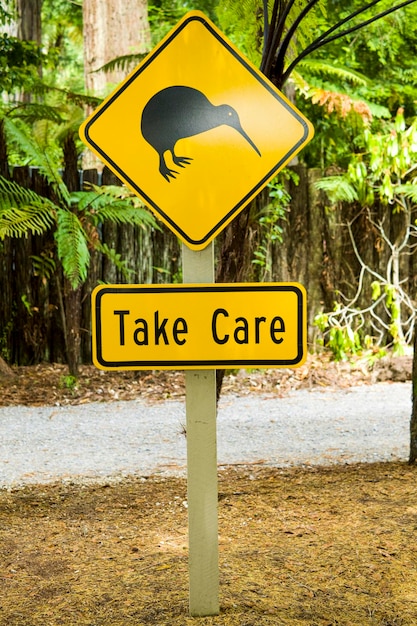 Foto kiwi-verkeersbord in nieuw-zeeland