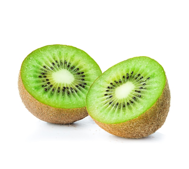 Kiwifruit op witte achtergrond wordt geïsoleerd die