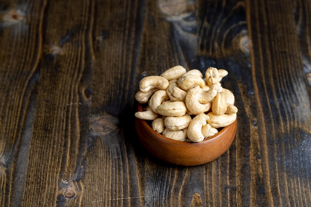 Klaar om te eten en gepelde cashewnoten