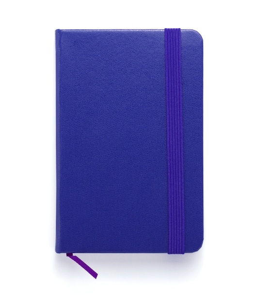Kladblok of notebookpapier op witte achtergrond, bovenaanzicht