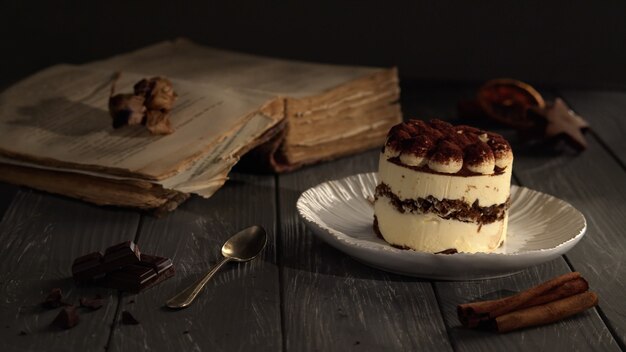 Klassieke Italiaanse desserttiramisu