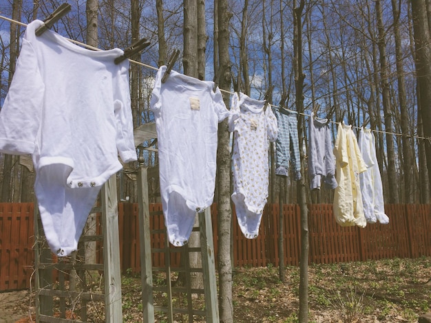 Foto kleding drogen op de waslijn