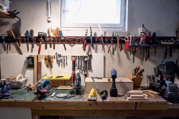 Foto kleding drogen op tafel