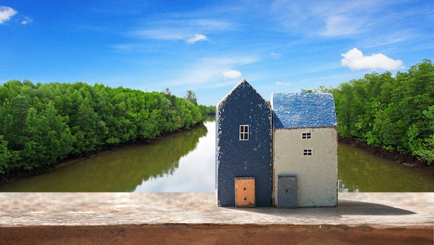 Klein huis. Eco-vriendelijk huis concept