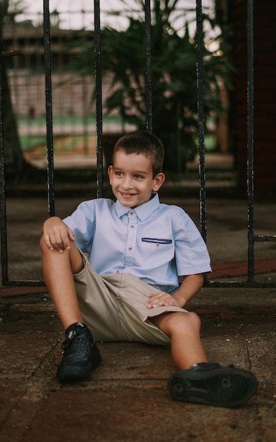 kleine jongen met zijn ouders