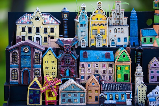 Kleine kleurrijke speelgoedhuisjes Fantastische stad