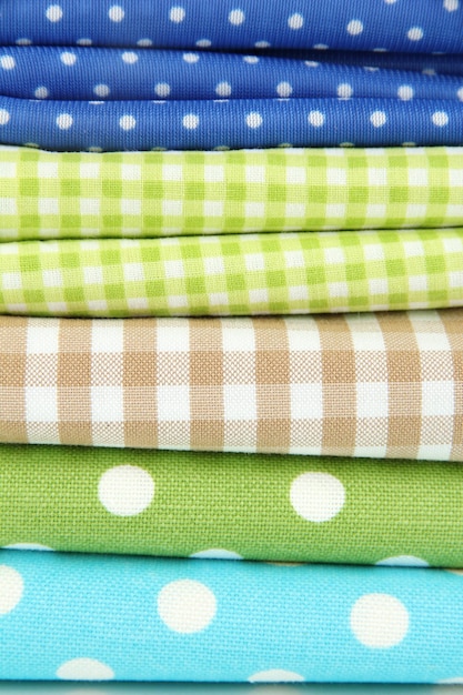 Kleurige gevlekte stoffen close-up achtergrond