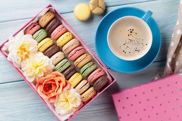 Kleurrijke bitterkoekjes koffie Zoete macarons