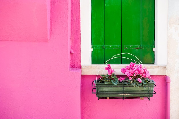 Kleurrijke huizen op het eiland Burano in de buurt van Venetië, Italië
