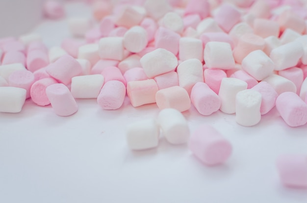 Kleurrijke mini marshmallows achtergrond