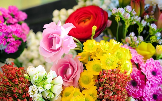 kleurrijke mooie bloemen achtergrond met bovenaanzicht