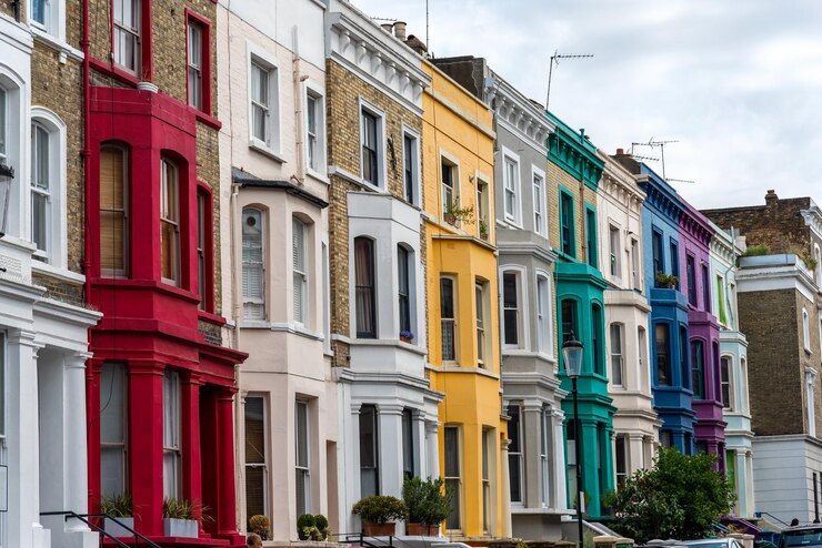 Foto kleurrijke vrijstaande huizen in notting hill, londen