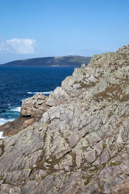 Kliffen en kustlijn bij Nariga Point, Galicië, Spanje