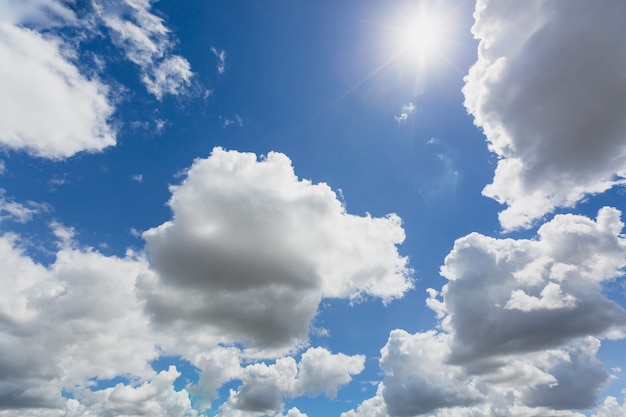 Kluiten en lucht op de dag