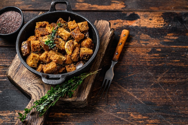 Knapperige Rogge Crouton Broodkoekjes.