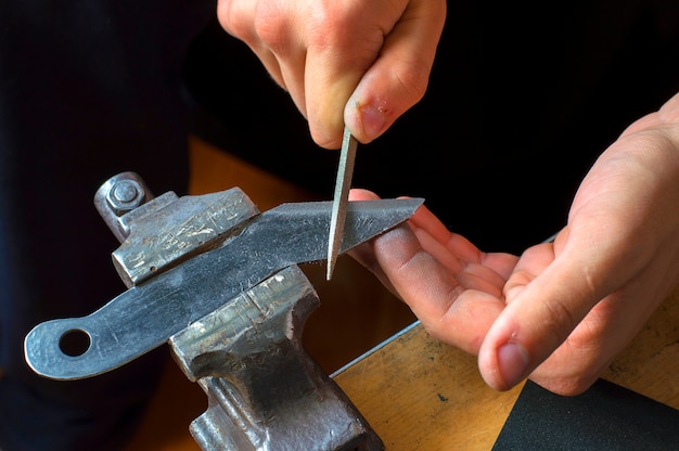 Knife in a vise, knife sharpening