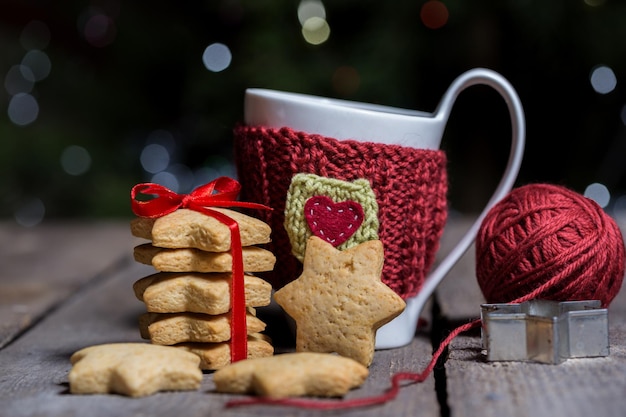 Knitted woolen cups