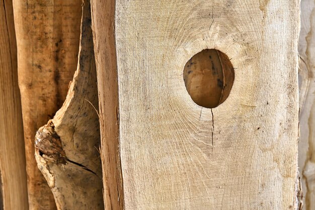 写真 オークの板のノットの穴  ⁇ のないオークの木材 木材の質感 クローズアップ