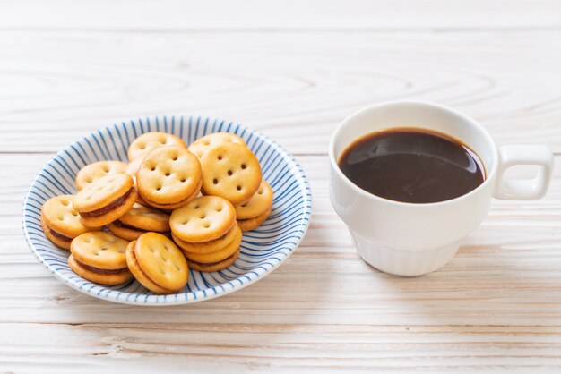 koekje met ananasjam