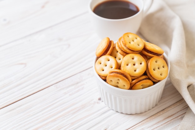 koekje met ananasjam